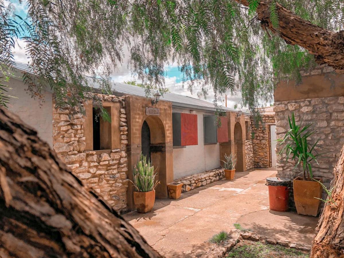 Nkisi Guesthouse Kang ภายนอก รูปภาพ